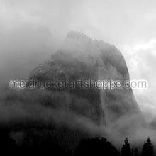 Load image into Gallery viewer, 20&quot;x16&quot; Photography Matted Print《Autumn Yosemite》