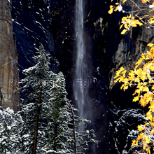 Load image into Gallery viewer, 16&quot;x20&quot; Photography Matted Print《Autumn Yosemite》