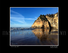 Load image into Gallery viewer, 20&quot;x16&quot; Photography Matted Print《Arch Cape Beach, OR 》