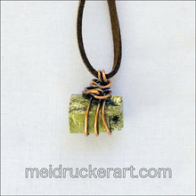 Load image into Gallery viewer, Art Necklace JN0028