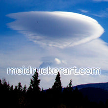 Load image into Gallery viewer, 20&quot;x16&quot; Art Matted Print《A Big Lenticular Clouds on the Mt.Shasta》